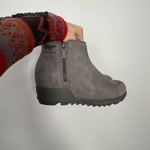 Sorel Women's Gray Ankle Boots